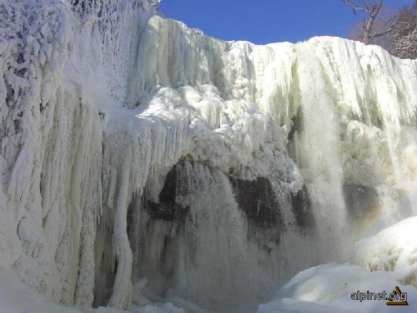 Căderi de iarnă