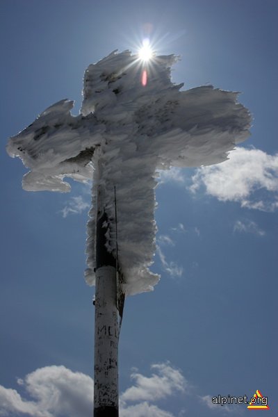 Crucea de zăpadă