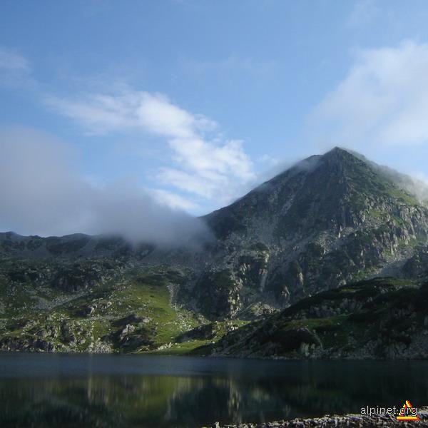 Dimineata la lacul Bucura