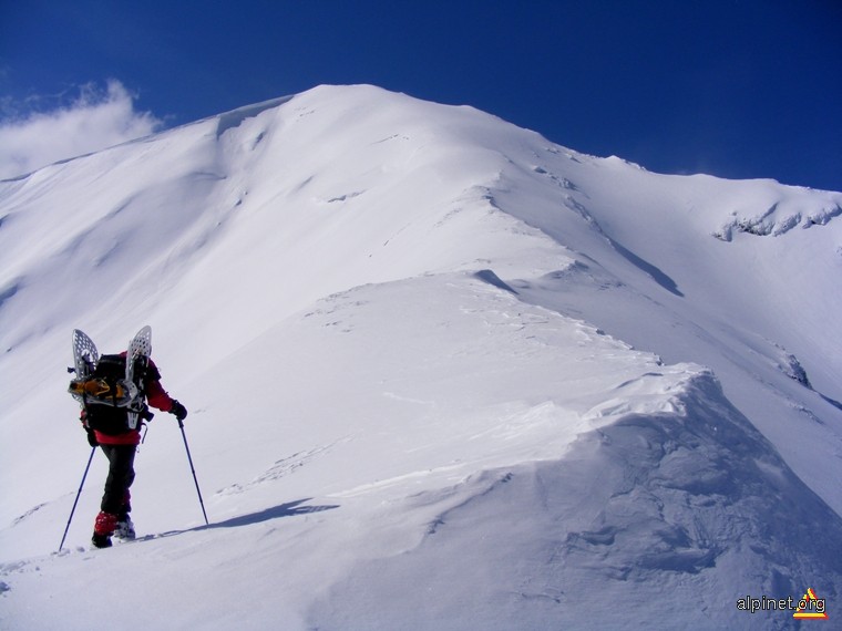 Spre vârful Lespezi (2517 m)