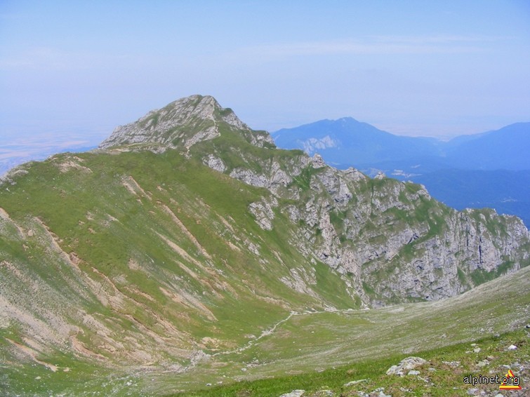 Vârful Bucşoiu Mare, 2492 m