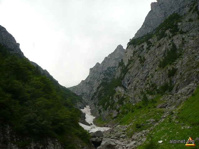 LA intrare in Valea Alba
