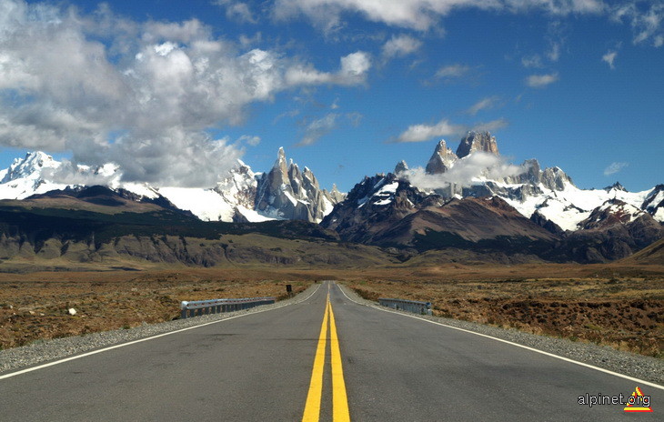The road to El Chalten