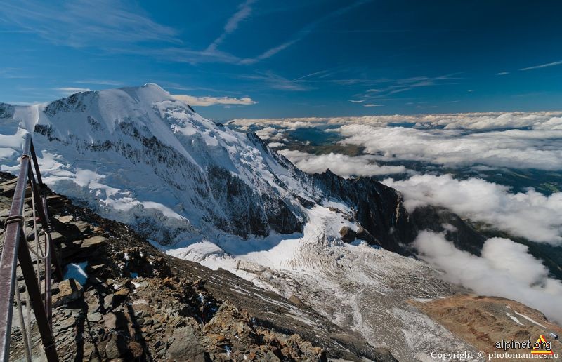 Refugiul Gouter (3 835 m) - vedere catre Ghetarul Bionnassay