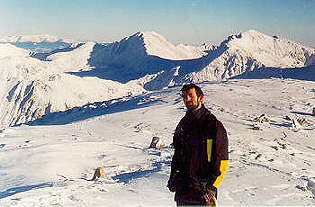 Zona alpina a Masivului Retezat vazuta de pe virf (foto: Tudor Constantinescu)